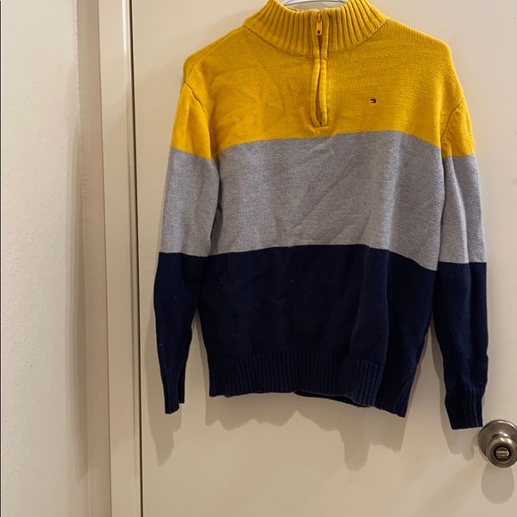 Sweater - Picture 4 of 4